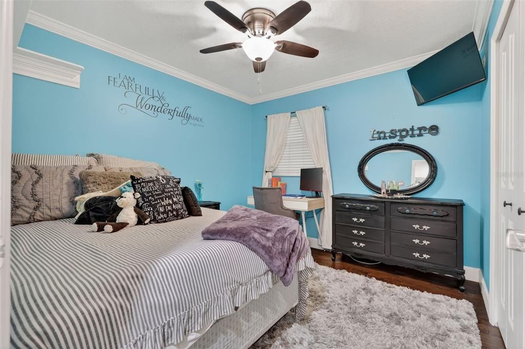 Active With Contract: $408,000 (3 beds, 2 baths, 1258 Square Feet)