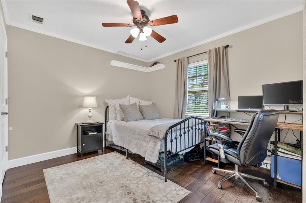 Active With Contract: $408,000 (3 beds, 2 baths, 1258 Square Feet)