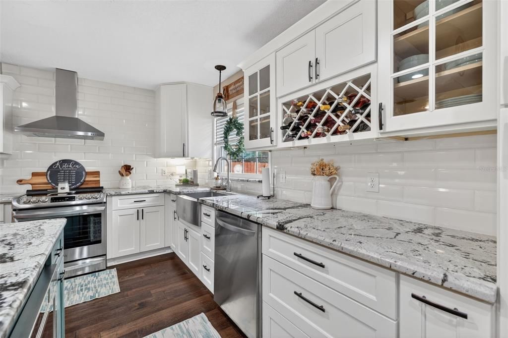 Active With Contract: $408,000 (3 beds, 2 baths, 1258 Square Feet)