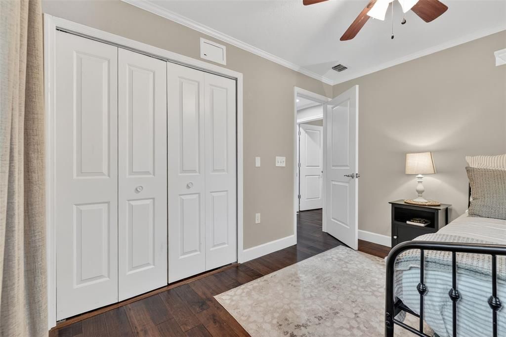 Active With Contract: $408,000 (3 beds, 2 baths, 1258 Square Feet)