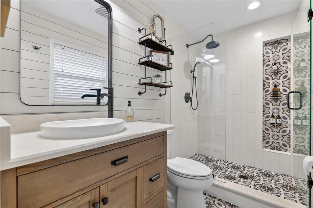 Active With Contract: $408,000 (3 beds, 2 baths, 1258 Square Feet)
