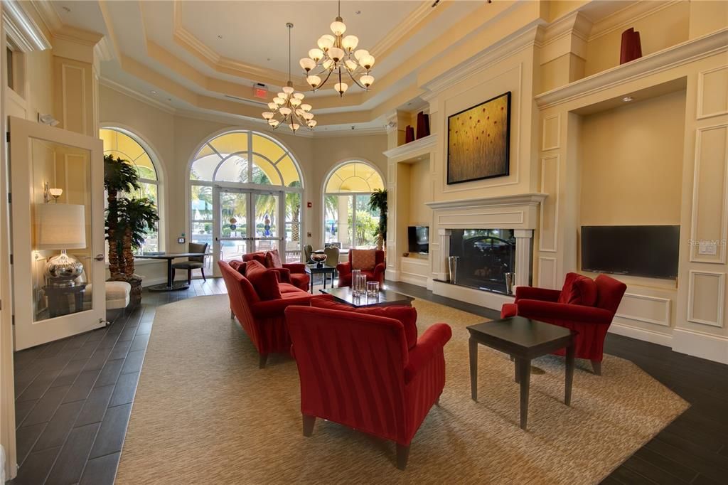 Activo con contrato: $853,000 (3 camas, 3 baños, 2516 Pies cuadrados)