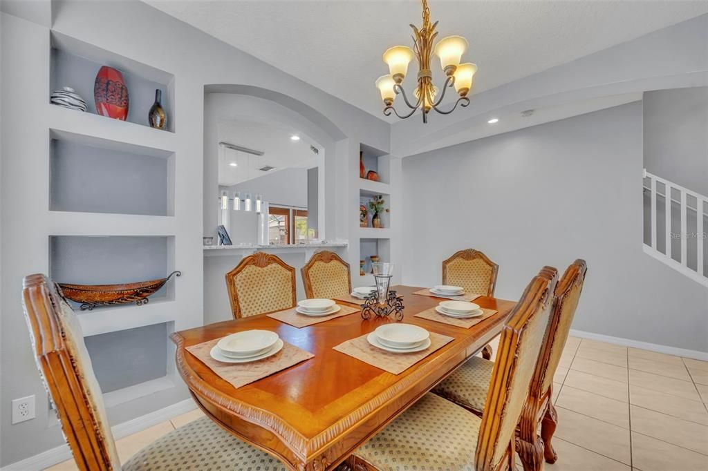 Active With Contract: $525,000 (7 beds, 5 baths, 2925 Square Feet)