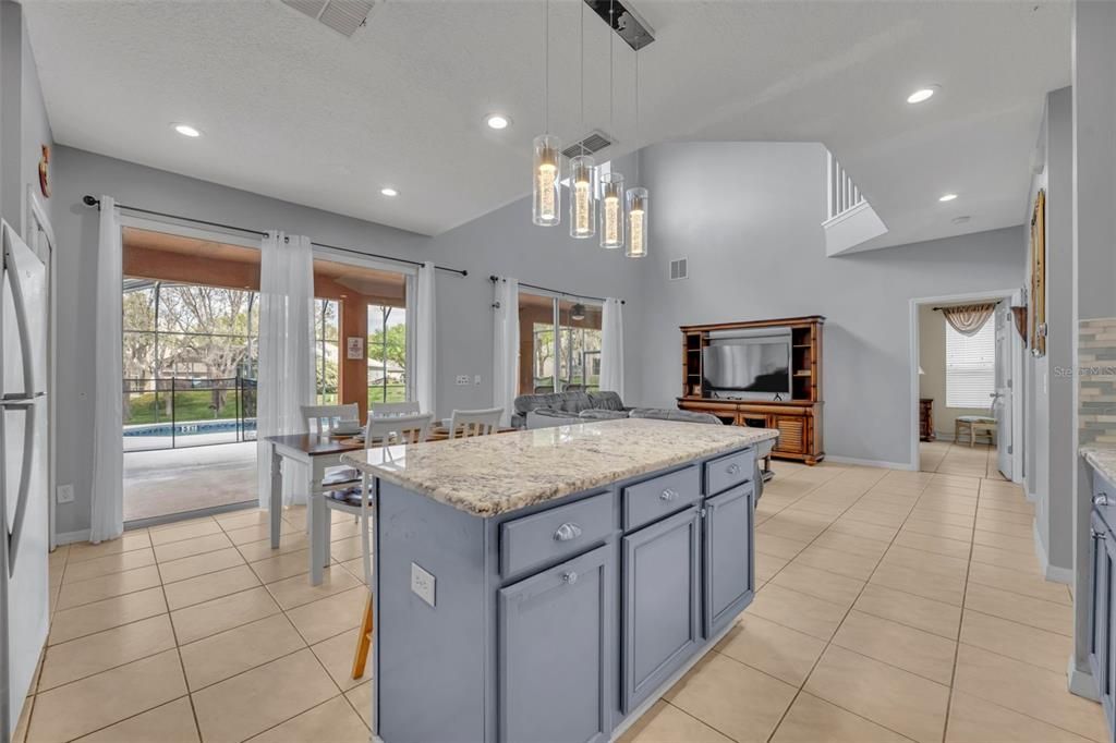Active With Contract: $525,000 (7 beds, 5 baths, 2925 Square Feet)