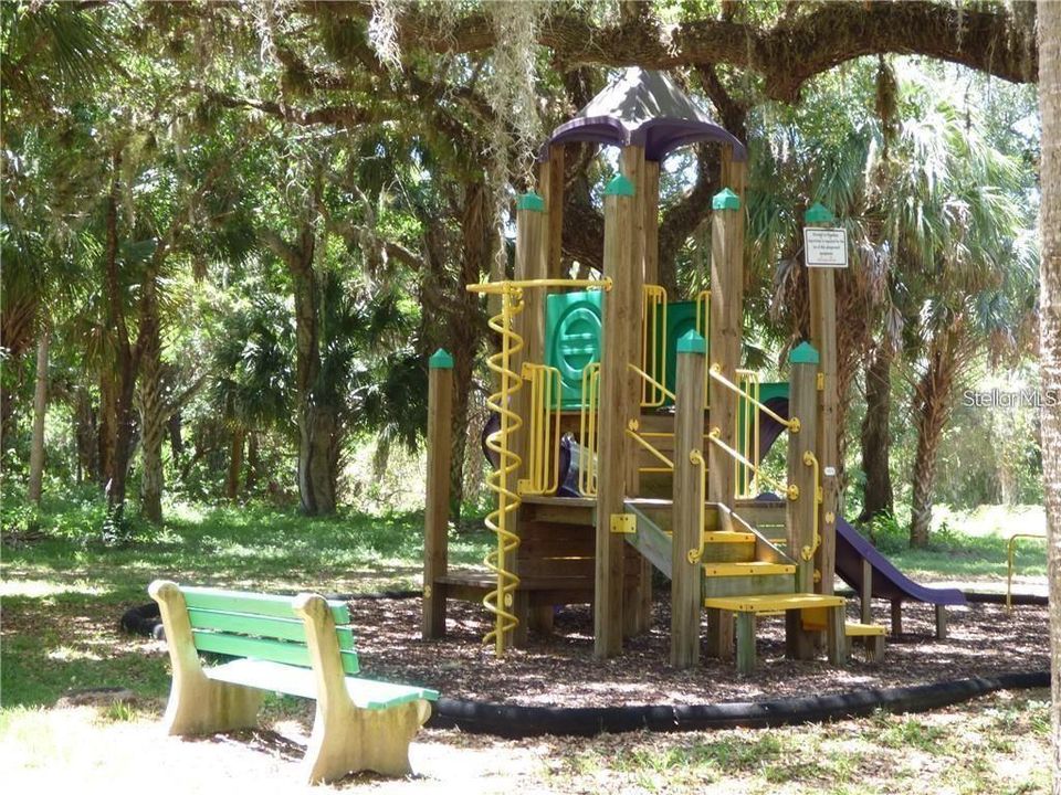 На продажу: $64,500 (0.30 acres)