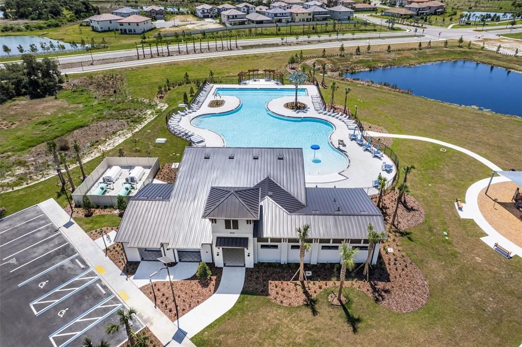 For Sale: $829,000 (5 beds, 4 baths, 4211 Square Feet)
