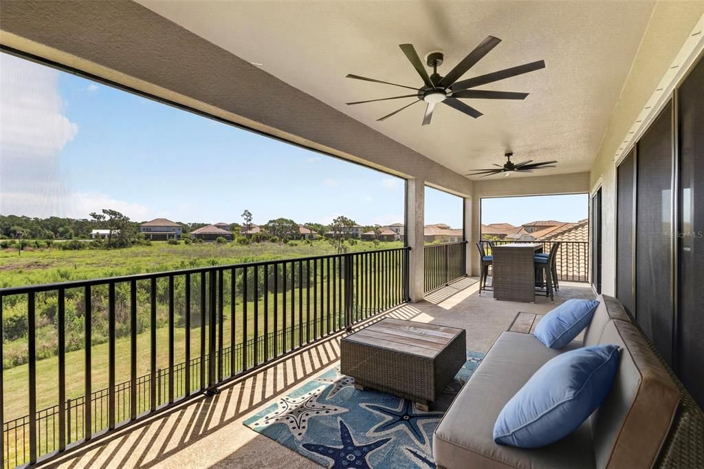 For Sale: $829,000 (5 beds, 4 baths, 4211 Square Feet)