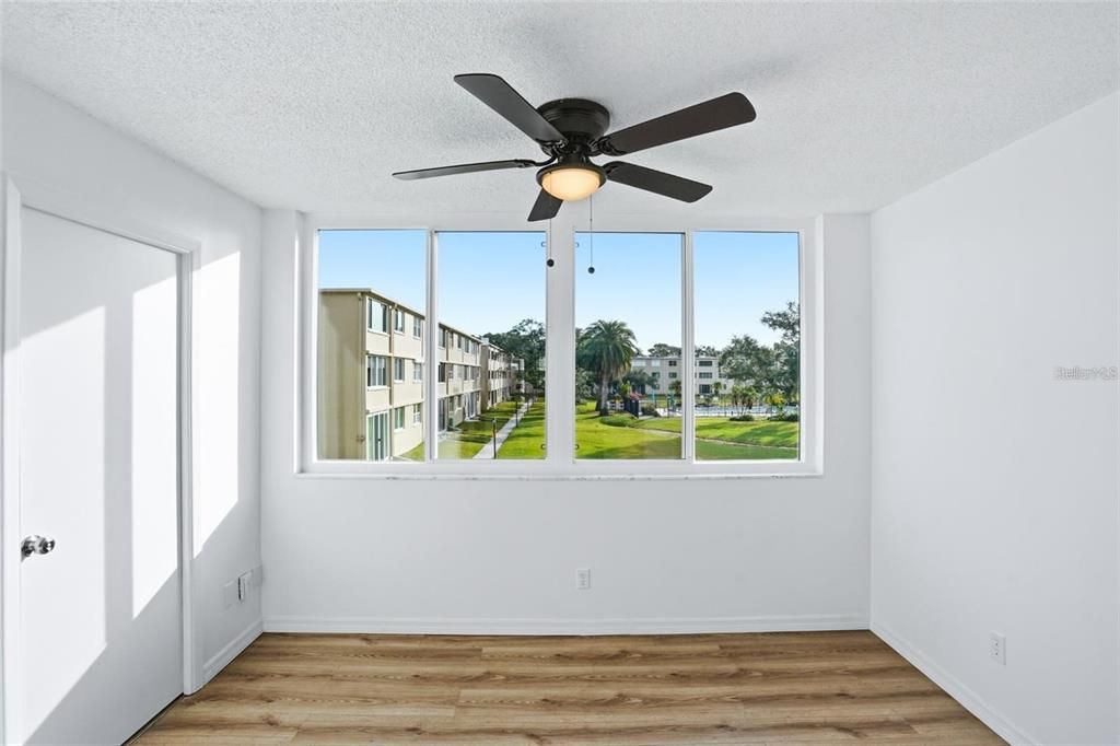 For Rent: $1,850 (2 beds, 2 baths, 1035 Square Feet)