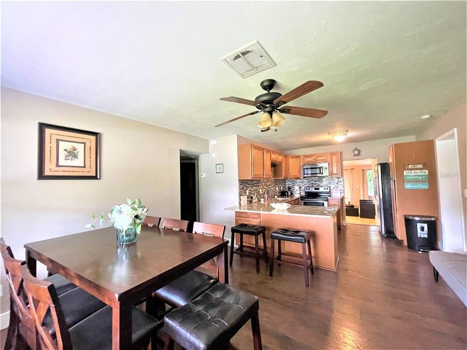 For Rent: $3,750 (3 beds, 2 baths, 1561 Square Feet)