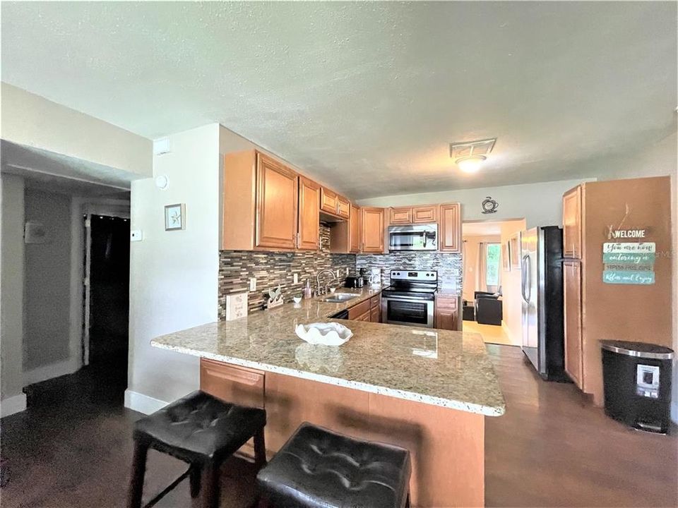 For Rent: $3,750 (3 beds, 2 baths, 1561 Square Feet)