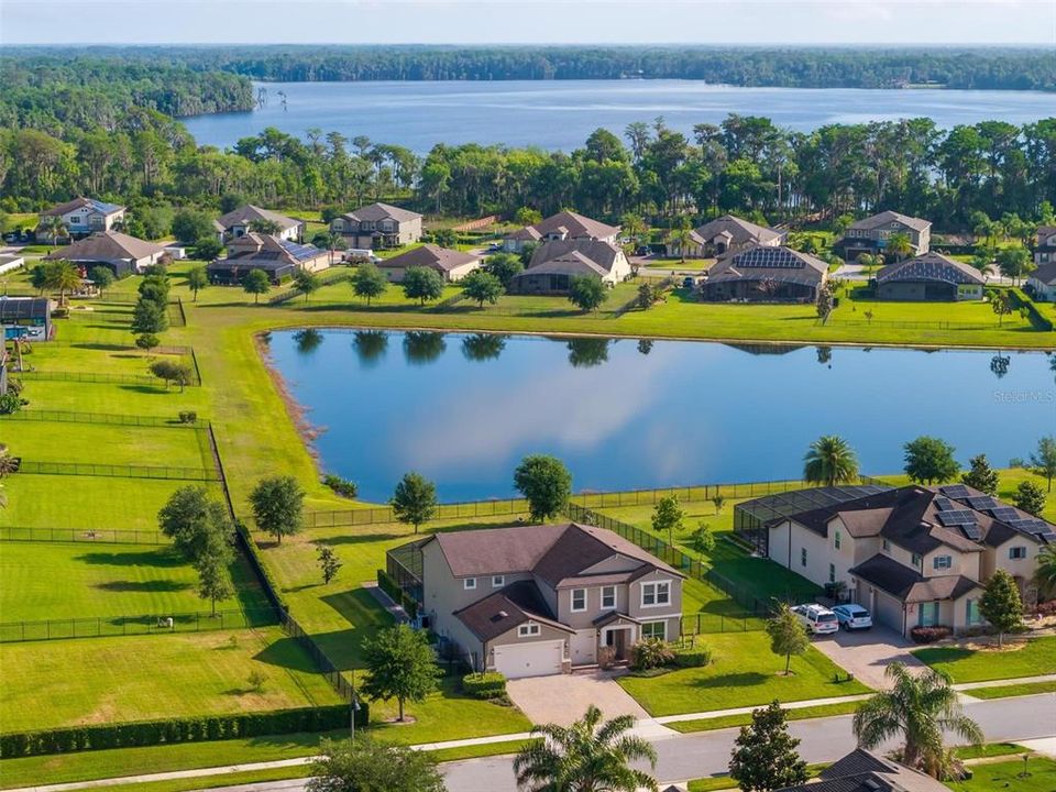 На продажу: $950,000 (4 спален, 2 ванн, 3709 Квадратных фут)
