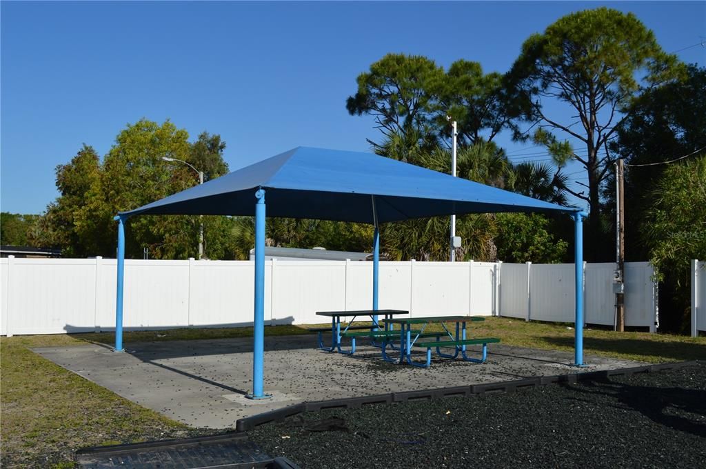 For Sale: $39,000 (3 beds, 2 baths, 1200 Square Feet)