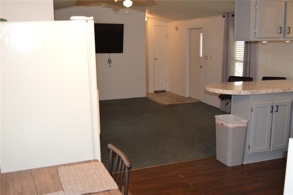 For Sale: $39,000 (3 beds, 2 baths, 1200 Square Feet)