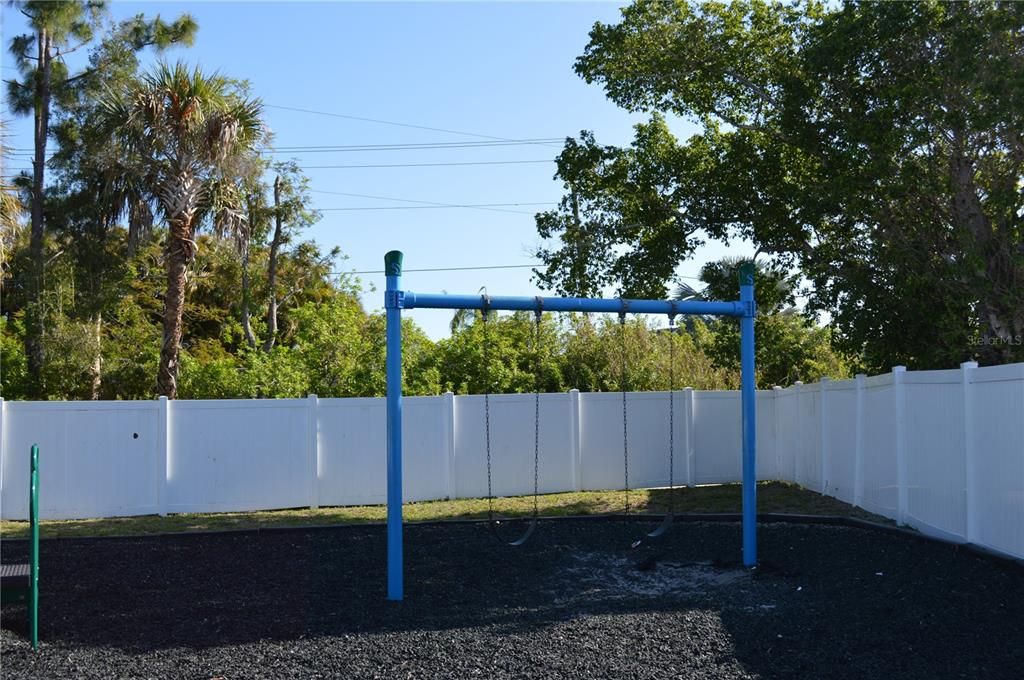 For Sale: $39,000 (3 beds, 2 baths, 1200 Square Feet)