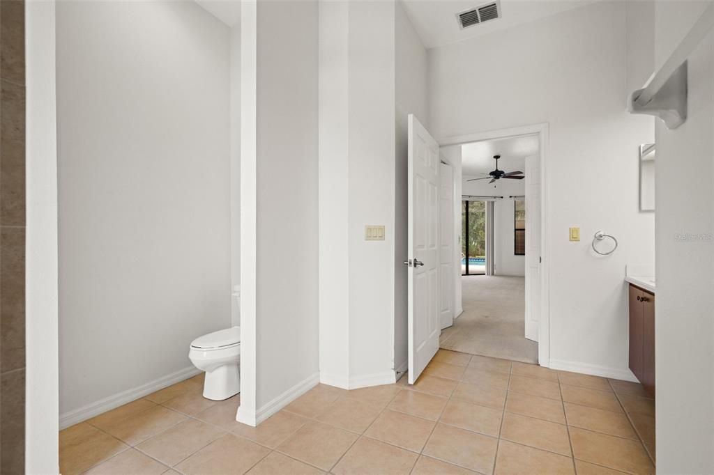 For Sale: $470,000 (4 beds, 3 baths, 2424 Square Feet)