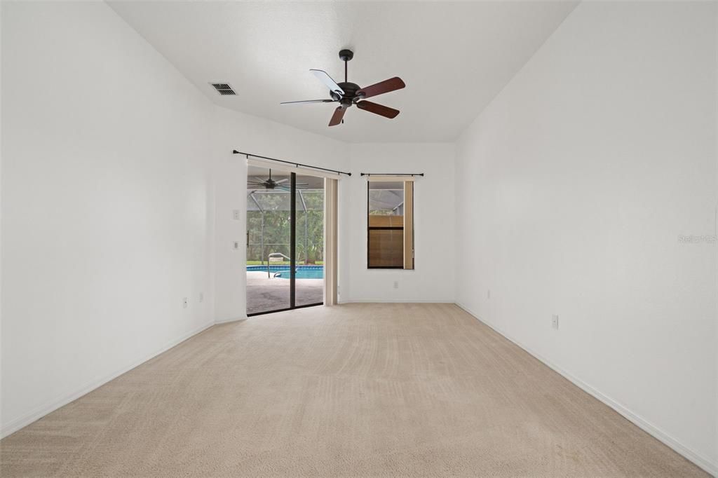For Sale: $470,000 (4 beds, 3 baths, 2424 Square Feet)