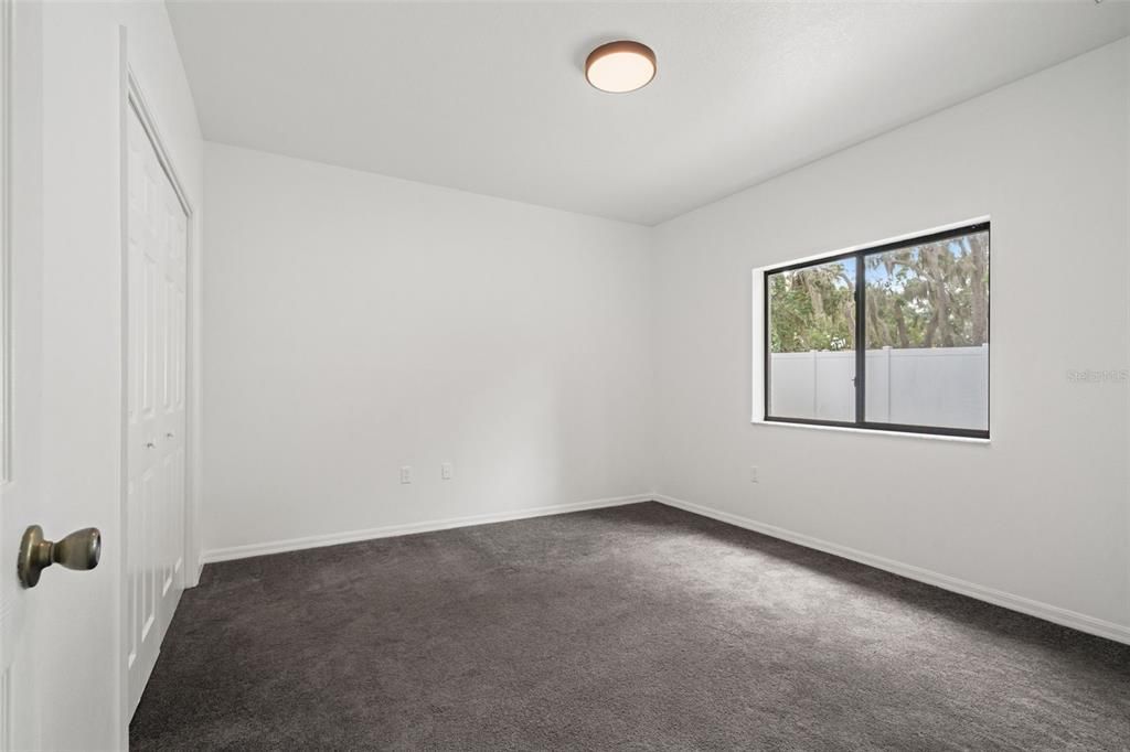 For Sale: $470,000 (4 beds, 3 baths, 2424 Square Feet)