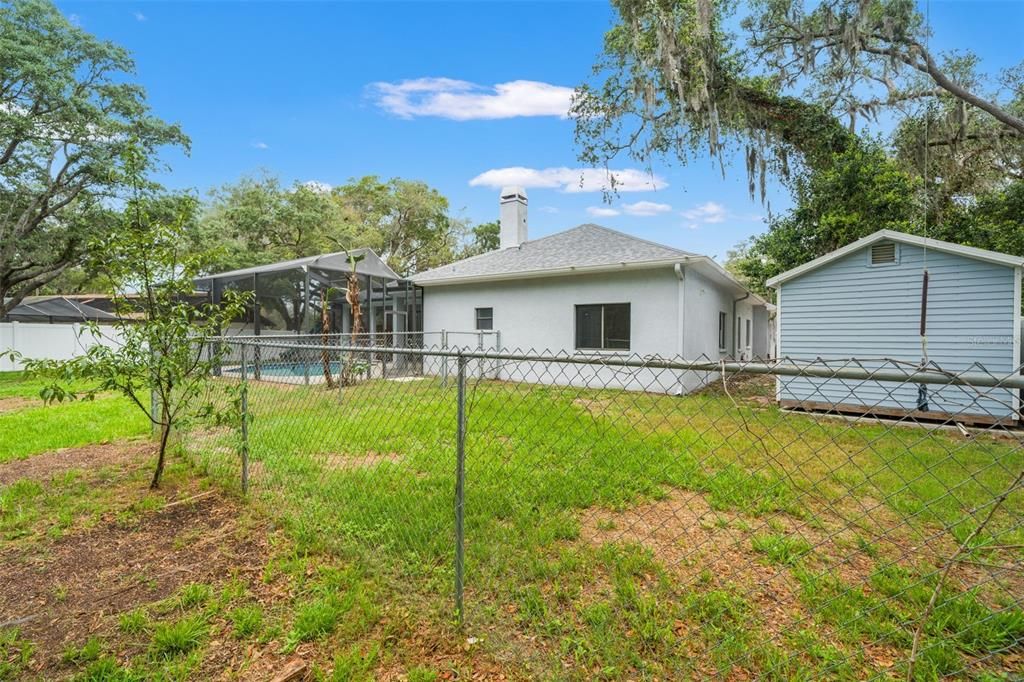 For Sale: $470,000 (4 beds, 3 baths, 2424 Square Feet)