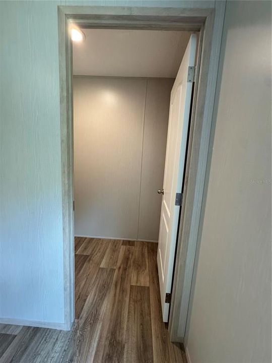 合同活跃: $251,486 (3 贝兹, 2 浴室, 1503 平方英尺)