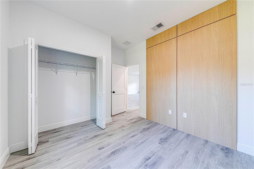 For Sale: $319,990 (3 beds, 2 baths, 1832 Square Feet)