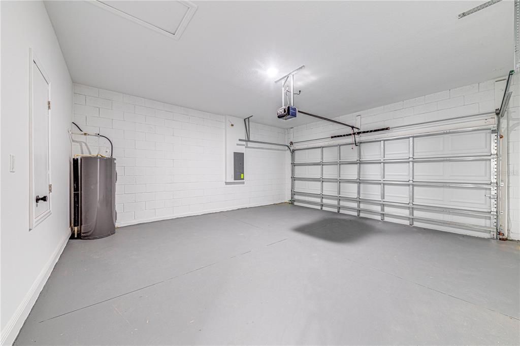 For Sale: $319,990 (3 beds, 2 baths, 1832 Square Feet)