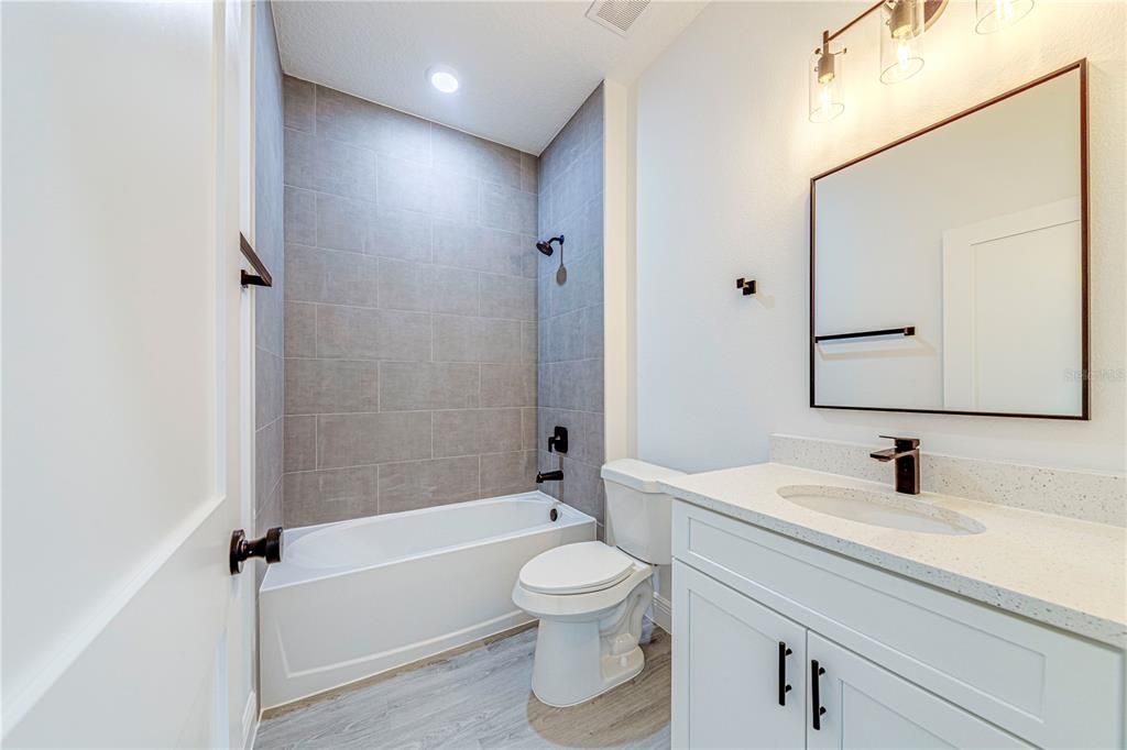 For Sale: $319,990 (3 beds, 2 baths, 1832 Square Feet)