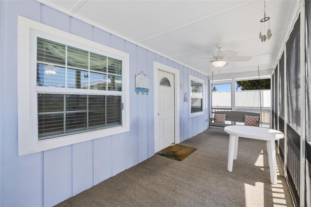 For Sale: $865,000 (3 beds, 2 baths, 1078 Square Feet)