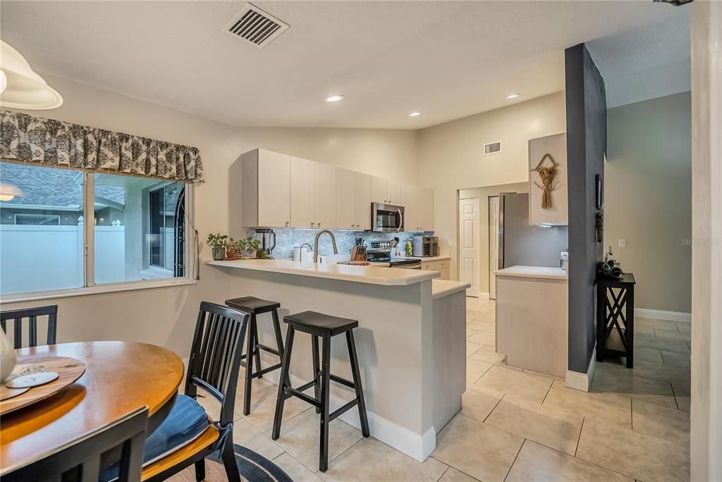 Active With Contract: $308,803 (3 beds, 2 baths, 1496 Square Feet)