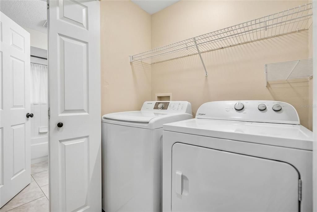 Active With Contract: $308,803 (3 beds, 2 baths, 1496 Square Feet)