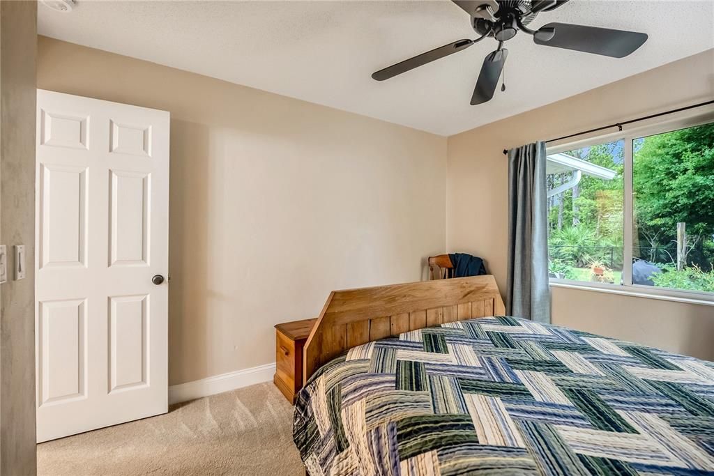 Active With Contract: $308,803 (3 beds, 2 baths, 1496 Square Feet)