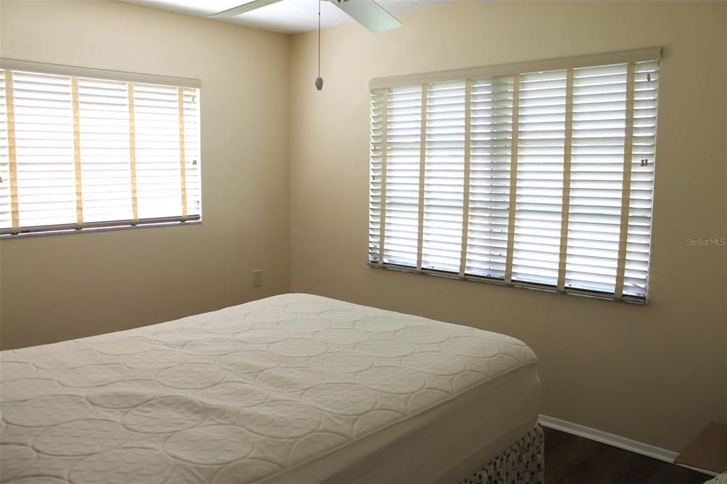 Activo con contrato: $264,900 (2 camas, 2 baños, 1328 Pies cuadrados)