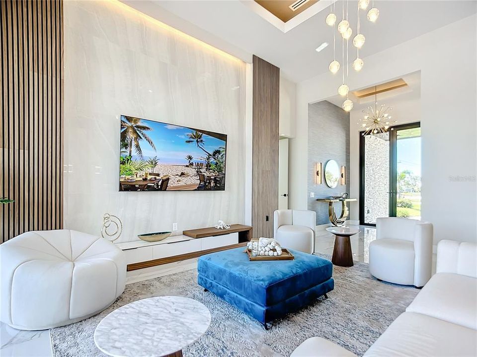 En Venta: $995,000 (4 camas, 3 baños, 2614 Pies cuadrados)