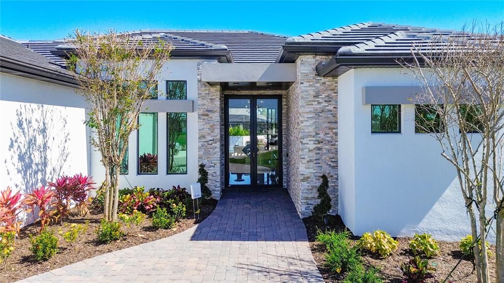 En Venta: $995,000 (4 camas, 3 baños, 2614 Pies cuadrados)