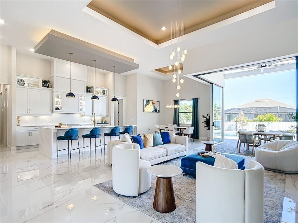 En Venta: $995,000 (4 camas, 3 baños, 2614 Pies cuadrados)