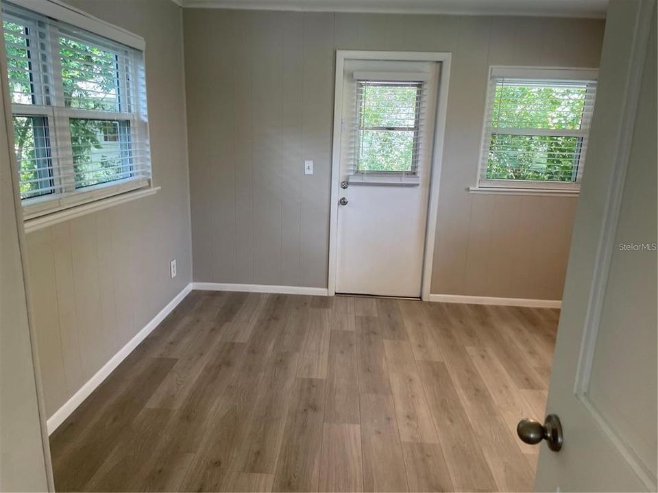 Activo con contrato: $325,000 (2 camas, 1 baños, 938 Pies cuadrados)