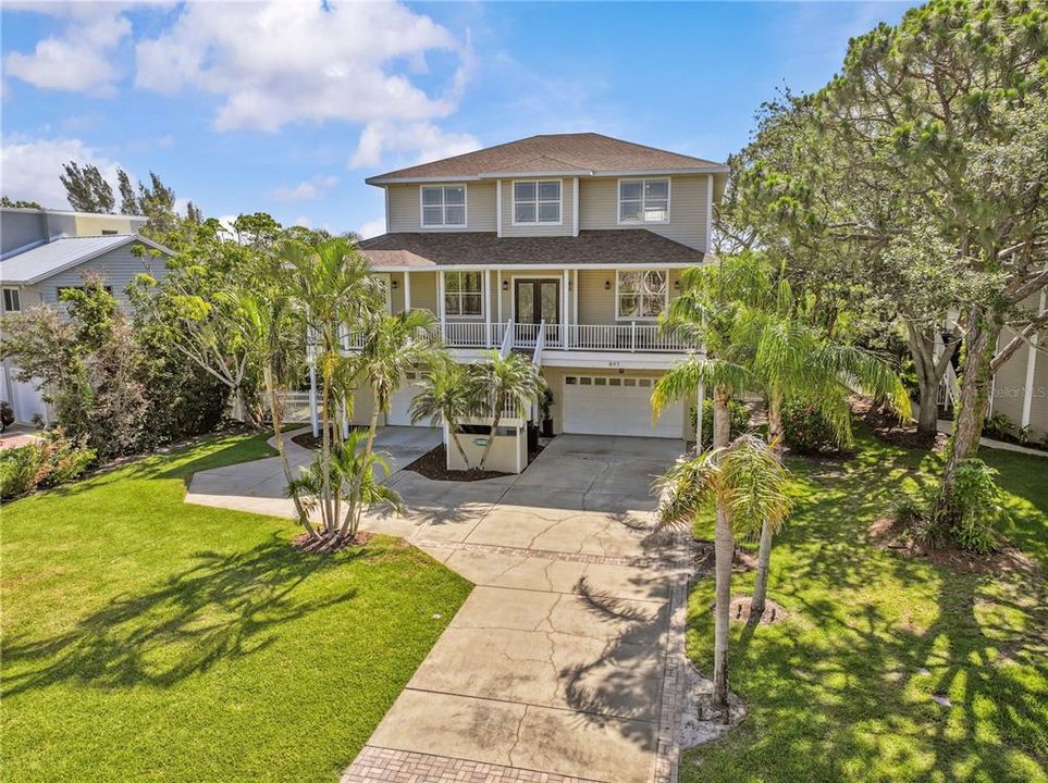 For Sale: $1,439,000 (5 beds, 3 baths, 3589 Square Feet)