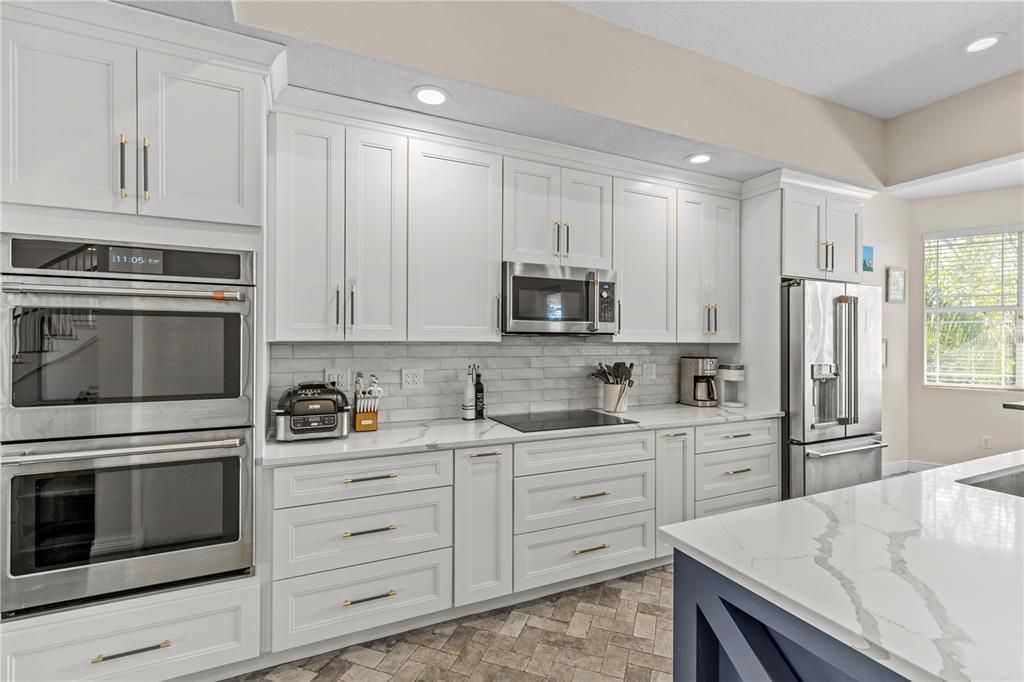 For Sale: $1,439,000 (5 beds, 3 baths, 3589 Square Feet)