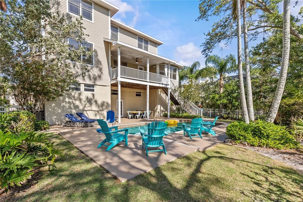 For Sale: $1,439,000 (5 beds, 3 baths, 3589 Square Feet)
