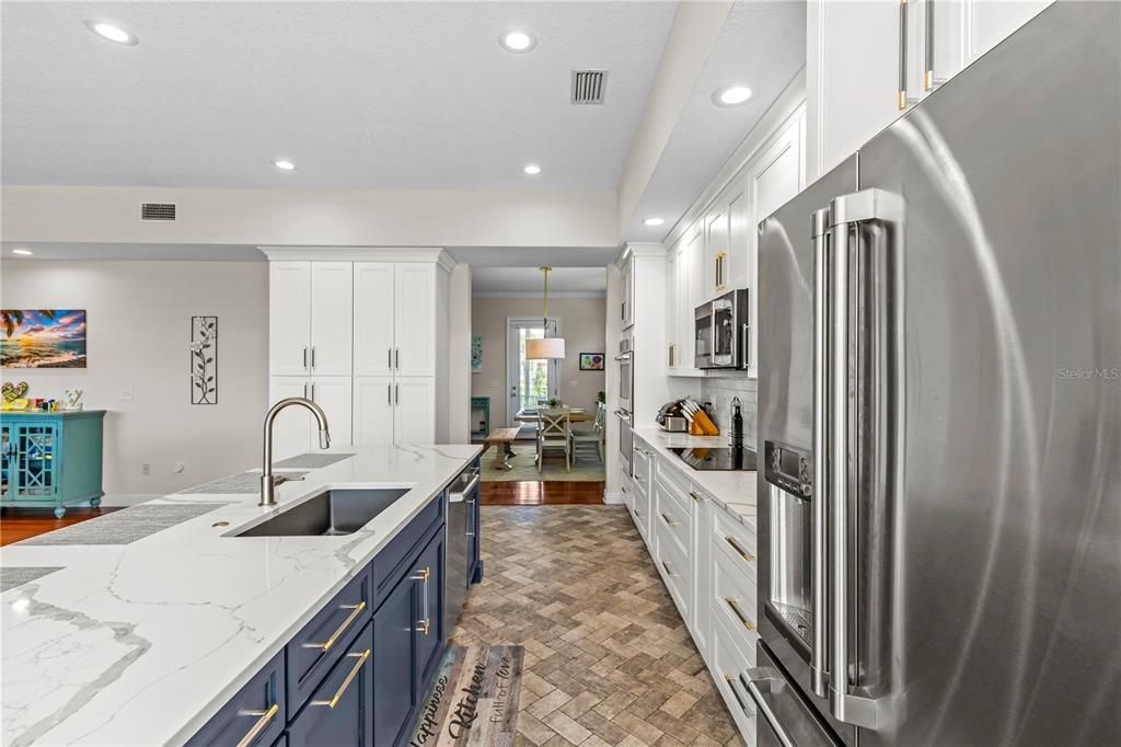 For Sale: $1,439,000 (5 beds, 3 baths, 3589 Square Feet)