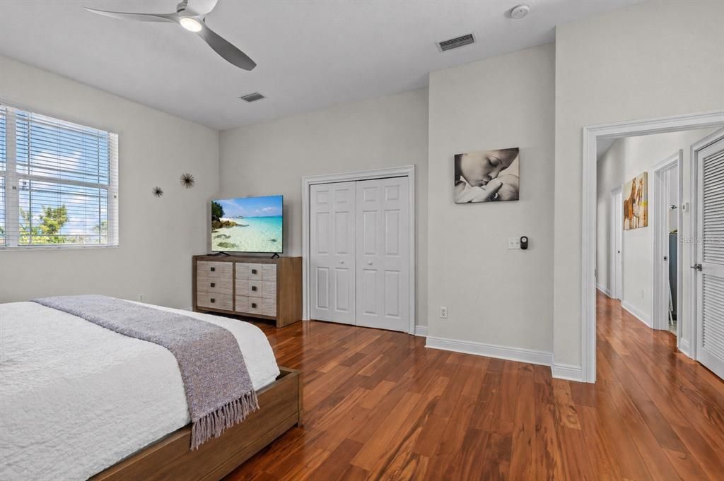 For Sale: $1,439,000 (5 beds, 3 baths, 3589 Square Feet)