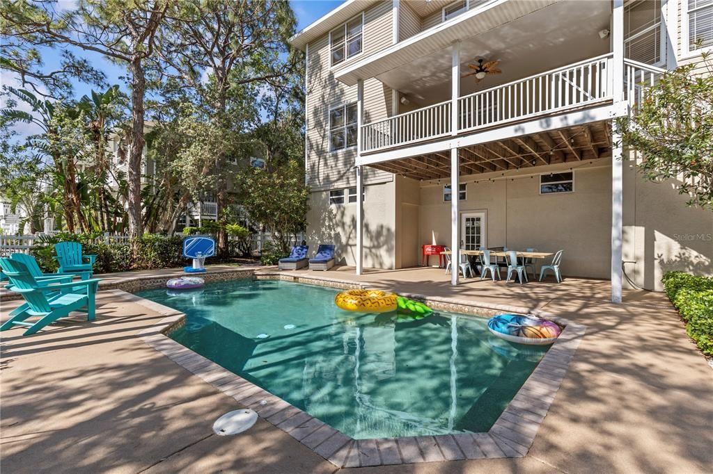 For Sale: $1,439,000 (5 beds, 3 baths, 3589 Square Feet)