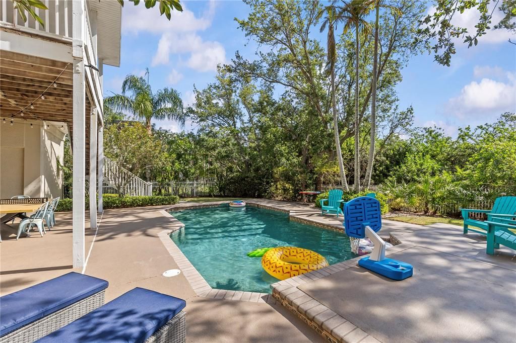For Sale: $1,439,000 (5 beds, 3 baths, 3589 Square Feet)