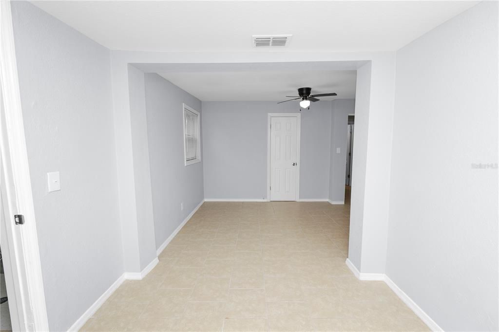 For Sale: $250,999 (3 beds, 2 baths, 1086 Square Feet)