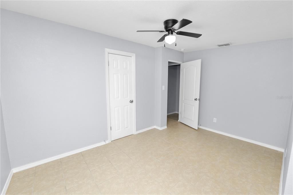 For Sale: $250,999 (3 beds, 2 baths, 1086 Square Feet)