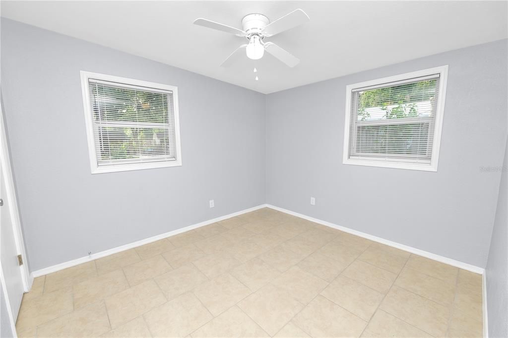 For Sale: $250,999 (3 beds, 2 baths, 1086 Square Feet)