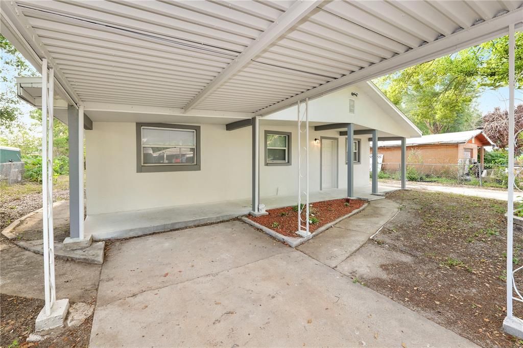 For Sale: $250,999 (3 beds, 2 baths, 1086 Square Feet)