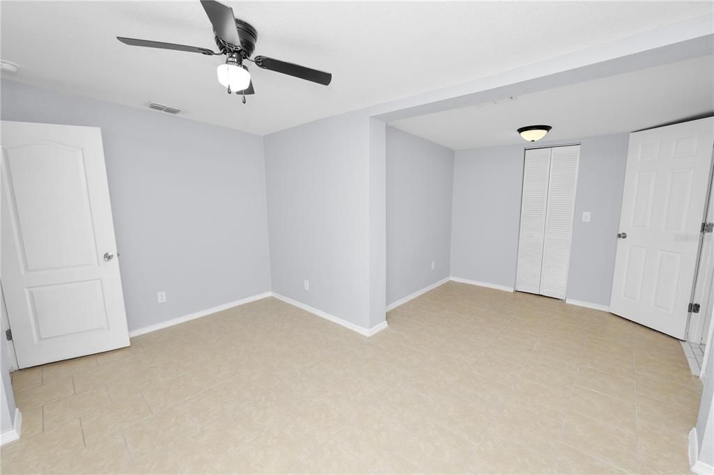 For Sale: $250,999 (3 beds, 2 baths, 1086 Square Feet)