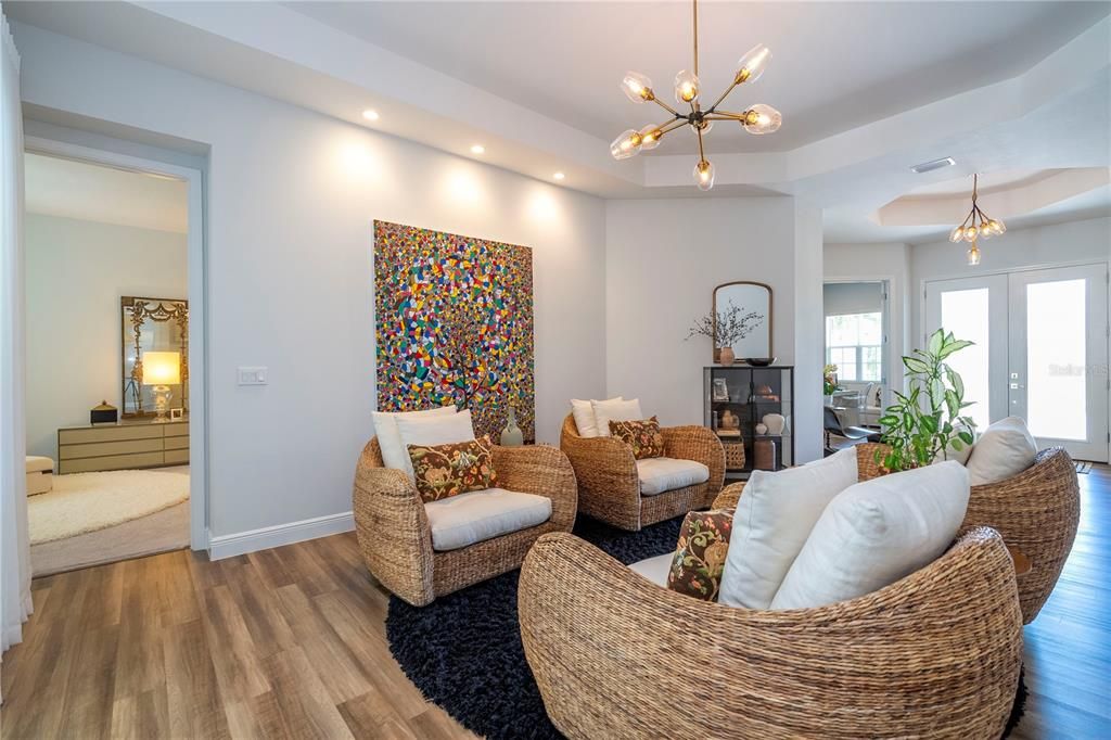 En Venta: $1,149,000 (4 camas, 3 baños, 2904 Pies cuadrados)