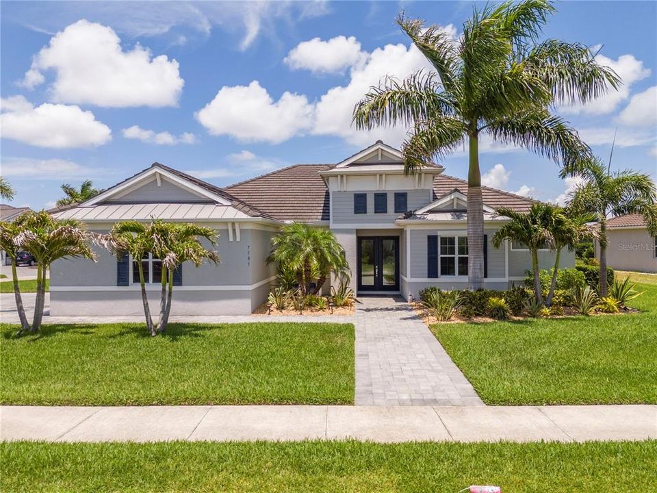 En Venta: $1,149,000 (4 camas, 3 baños, 2904 Pies cuadrados)