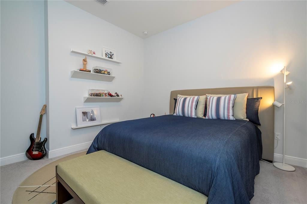 En Venta: $1,149,000 (4 camas, 3 baños, 2904 Pies cuadrados)